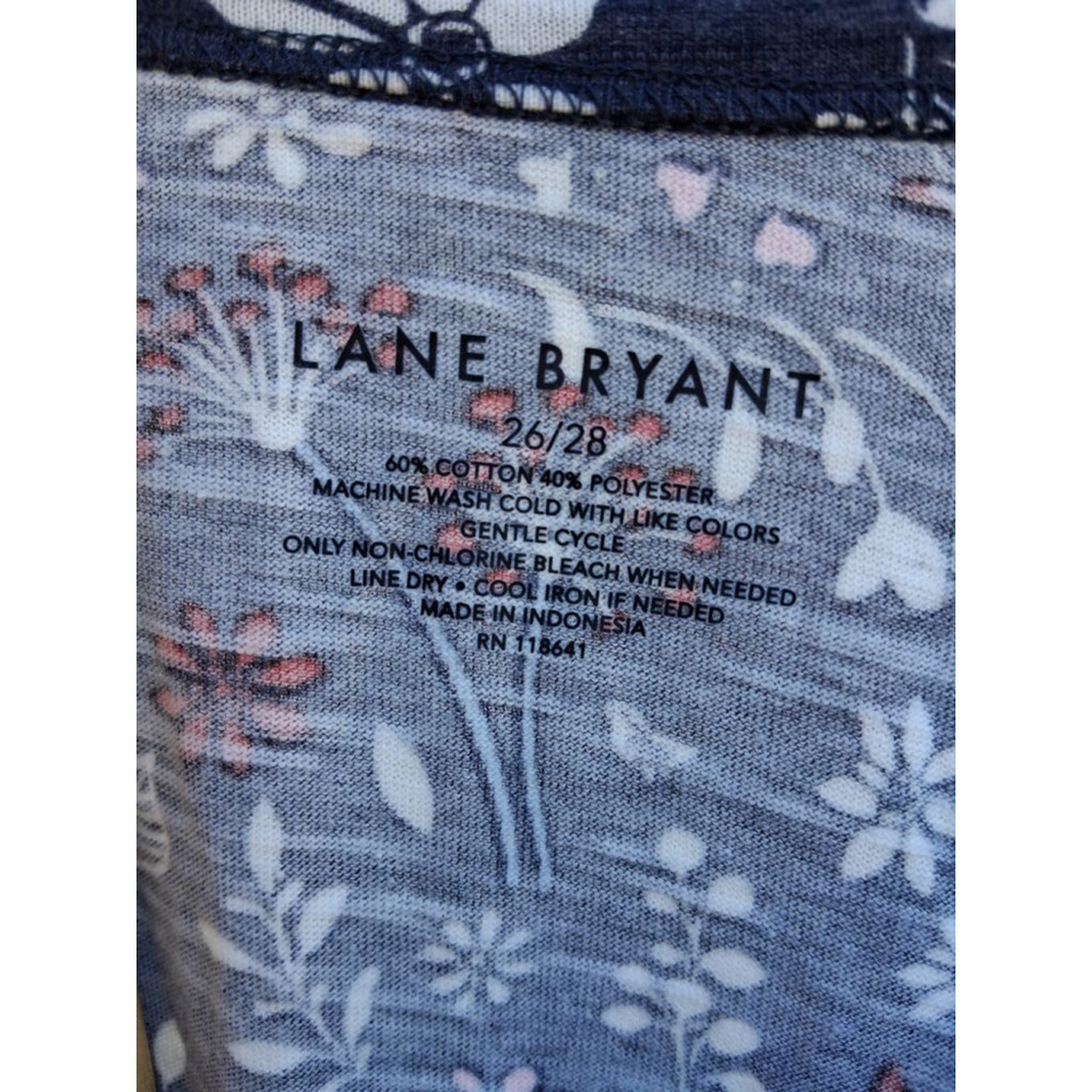 NWT 🔥 Lane Bryant V-neck 3/4 Sleeve Side Ruched Tee in Garden Animal Sz 26/28 - Picture 8 of 10